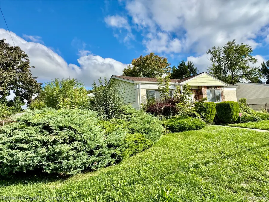 185 Gage Street, Pontiac, MI 48342 - #3