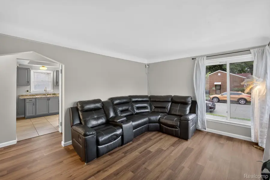15300 W Chicago Street, Detroit, MI 48228 - #2