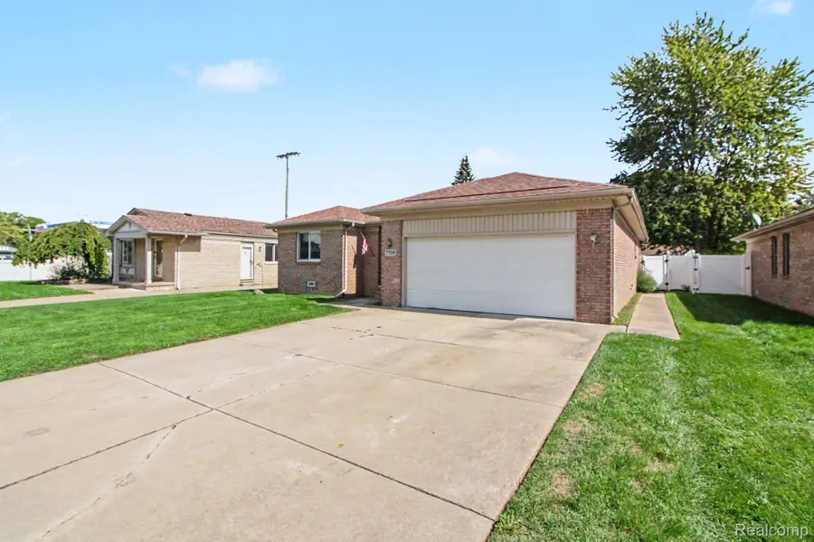 7156 N Gulley Road, Dearborn Heights, MI 48127 - #3