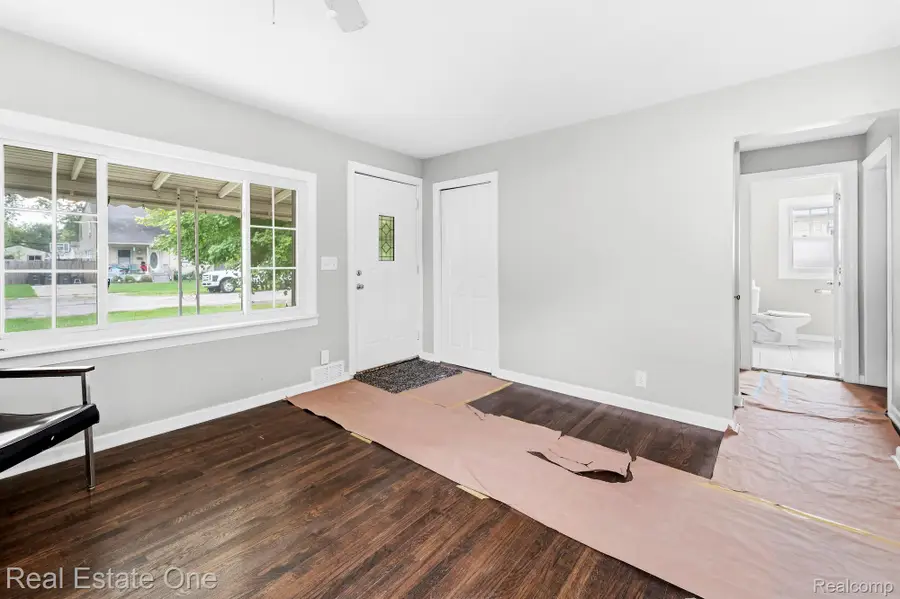 6628 Buck Street, Taylor, MI 48180 - #3