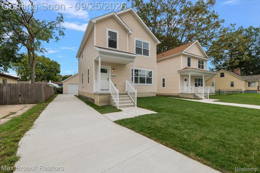 27828 Groveland Street, Madison Heights, MI 48071 - #2