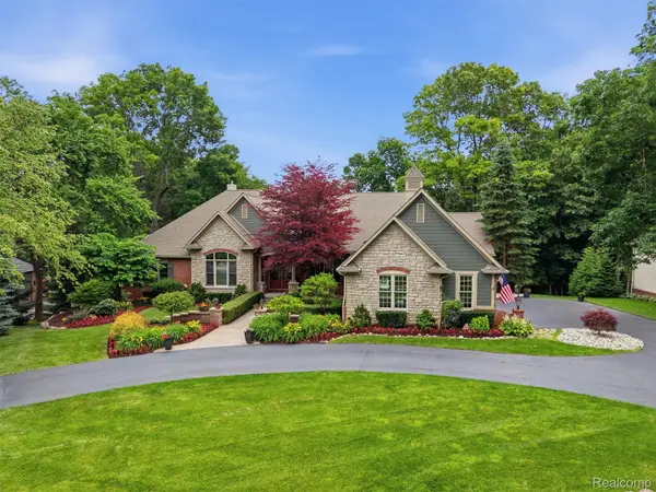 6146 Windstone Lane, Clarkston, MI 48346