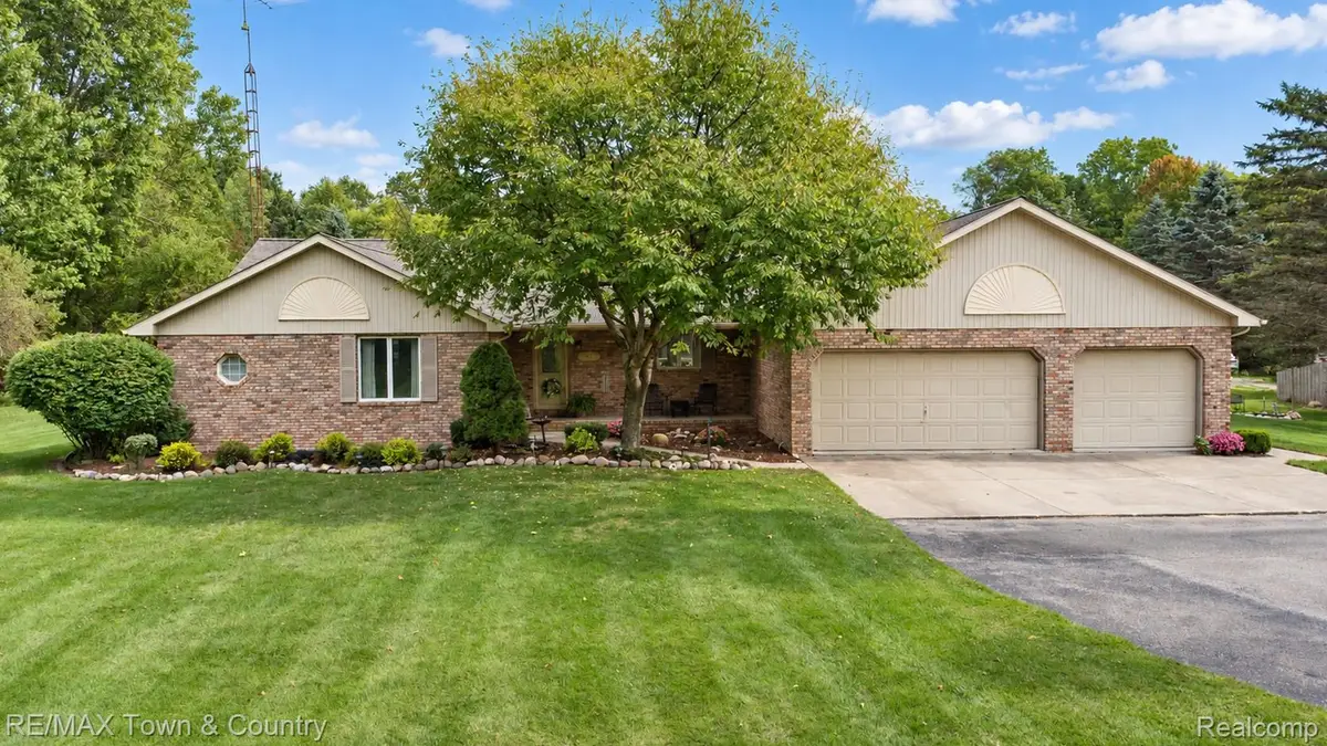 5464 N Seymour Road, Flushing, MI 48433 - #1