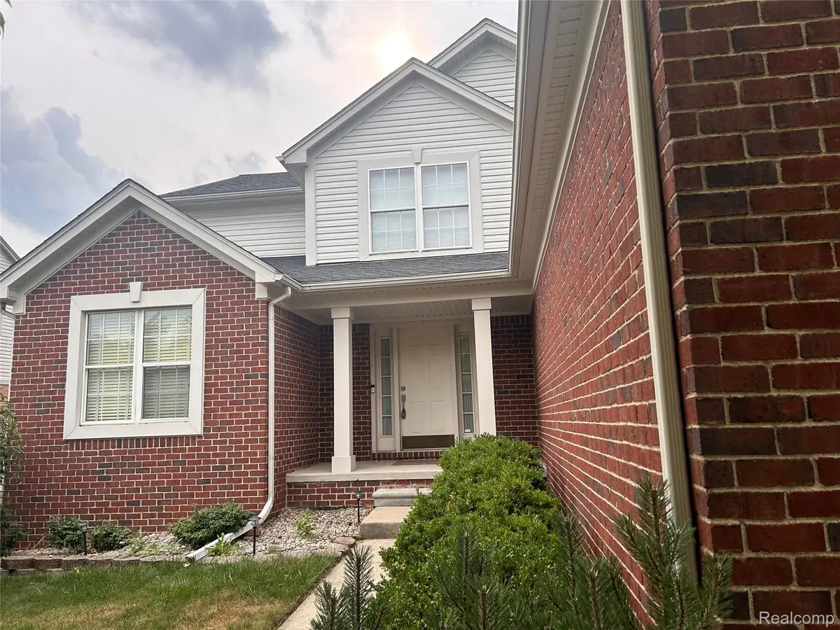 2738 Long Meadow Lane, Rochester Hills, MI 48307 - #1