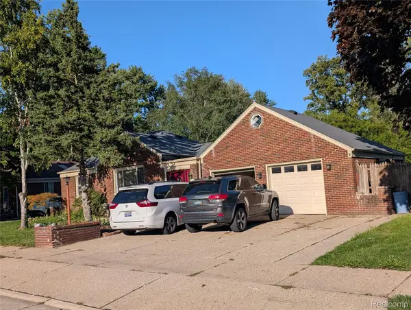 28212 Shock Street, StClairShores, MI 48081