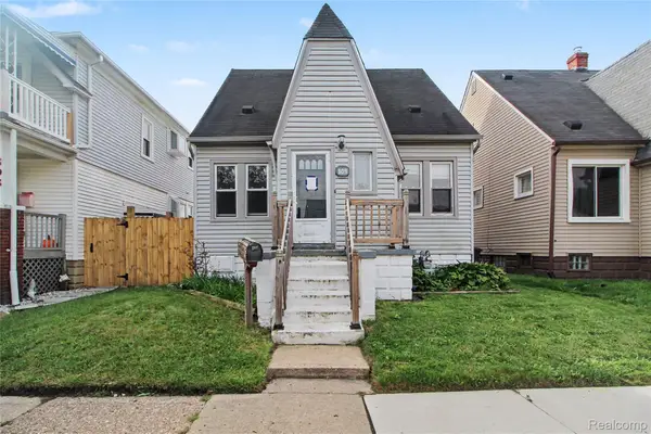 809 Saint John Street, Wyandotte, MI 48192