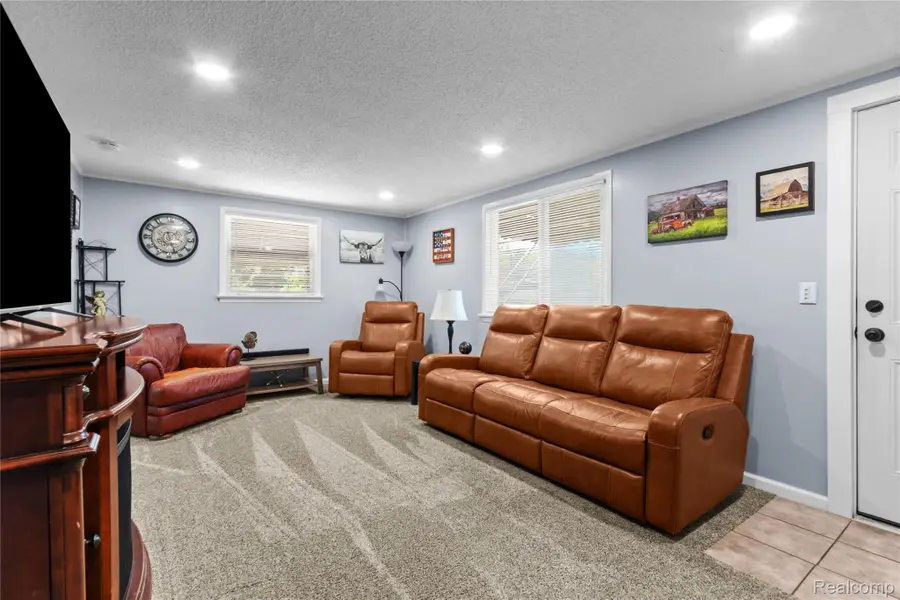 4023 Dallas Street, Burton, MI 48519 - #3