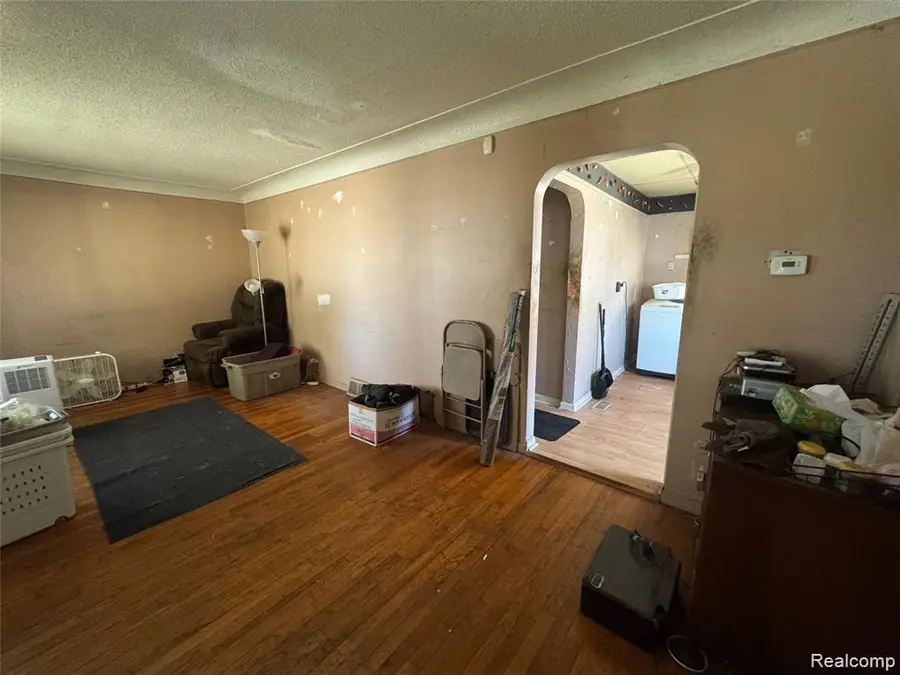 20773 Marie Avenue, Warren, MI 48089 - #2