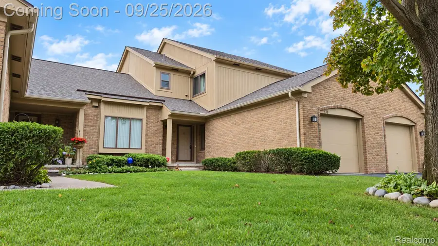 538 Tennyson, Rochester Hills, MI 48307 - #3
