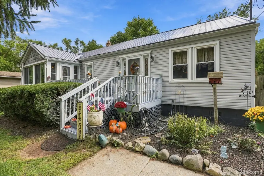 36739 Wick Road, Romulus, MI 48174 - #2
