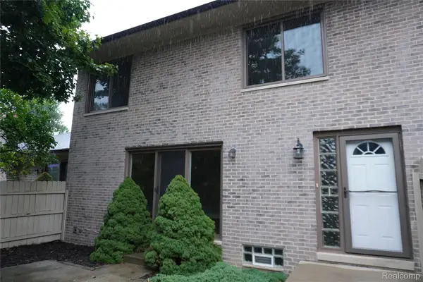 42345 E Leo Street #242, ClintonTwp, MI 48038