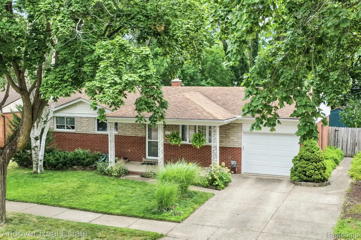 14194 Park Street, Livonia, MI 48154 - #1