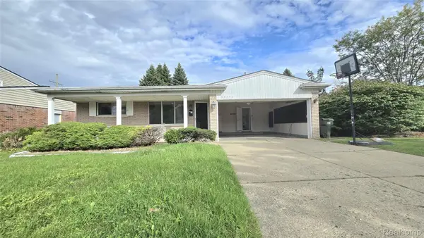 34294 Greentrees Road, SterlingHeights, MI 48312