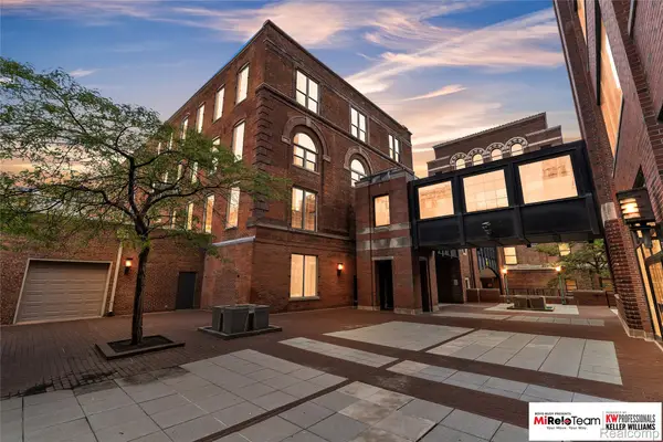 200 River Place Dr., Detroit, MI 48207