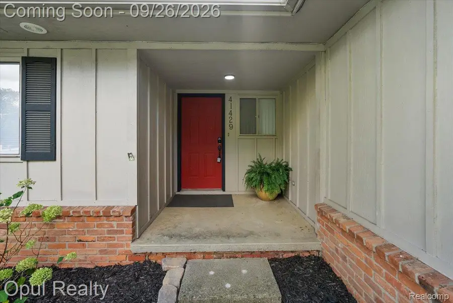 41429 Chattman Street, Novi, MI 48375 - #2