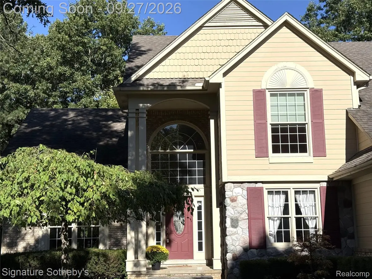 7250 Aaronway Drive, West Bloomfield, MI 48324 - #1