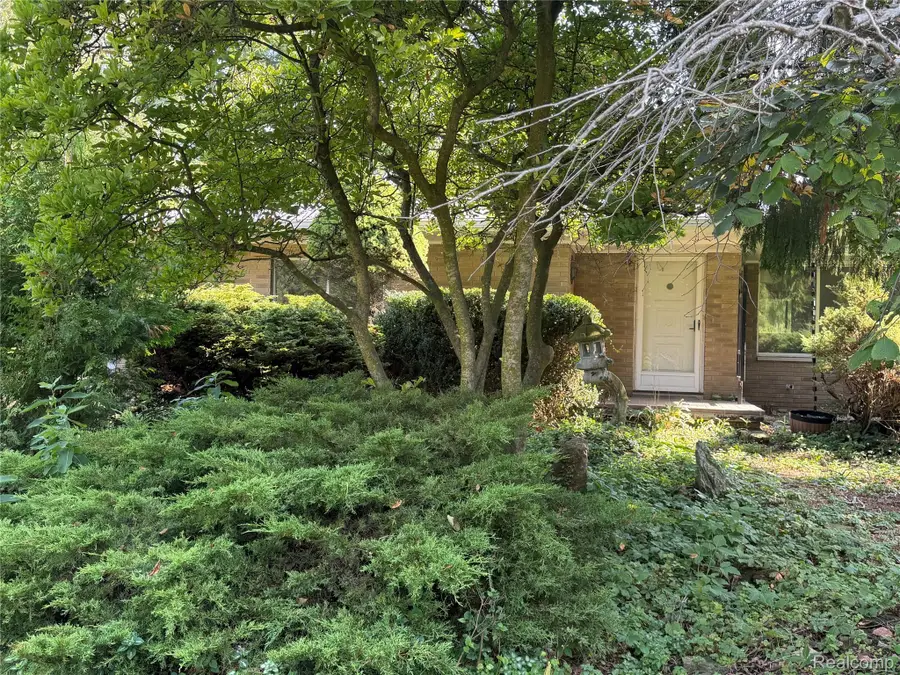 575 S Hemlock Road, Hemlock, MI 48626 - #3