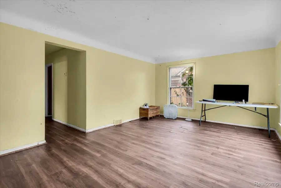 22533 S Kane Street, Detroit, MI 48223 - #3