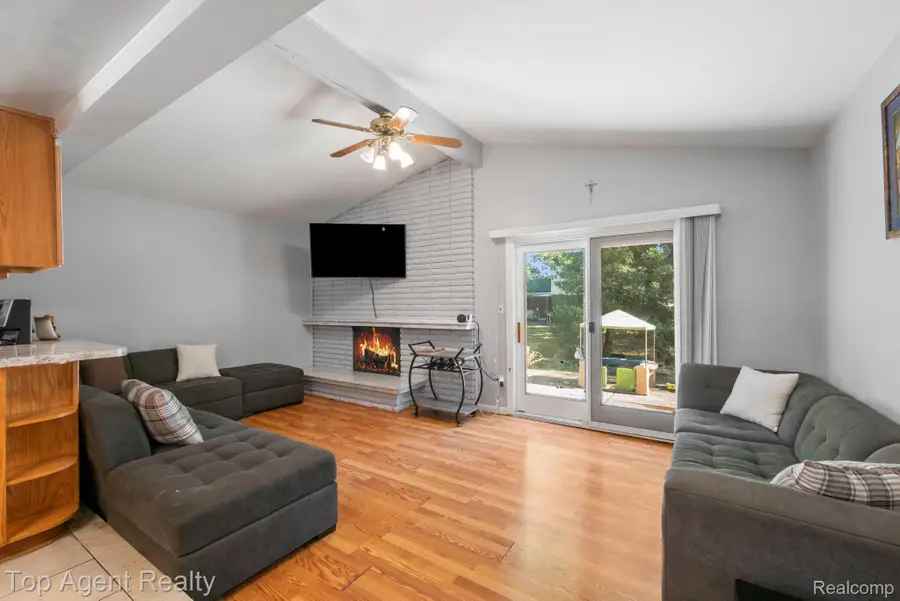 3053 Belcher Drive, Sterling Heights, MI 48310 - #3