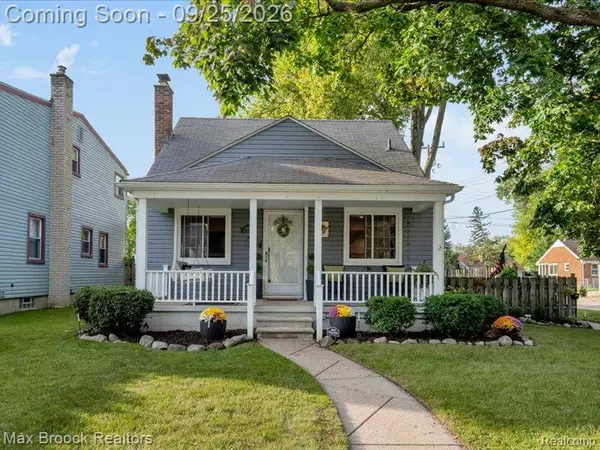 2000 Kalama Avenue, RoyalOak, MI 48067