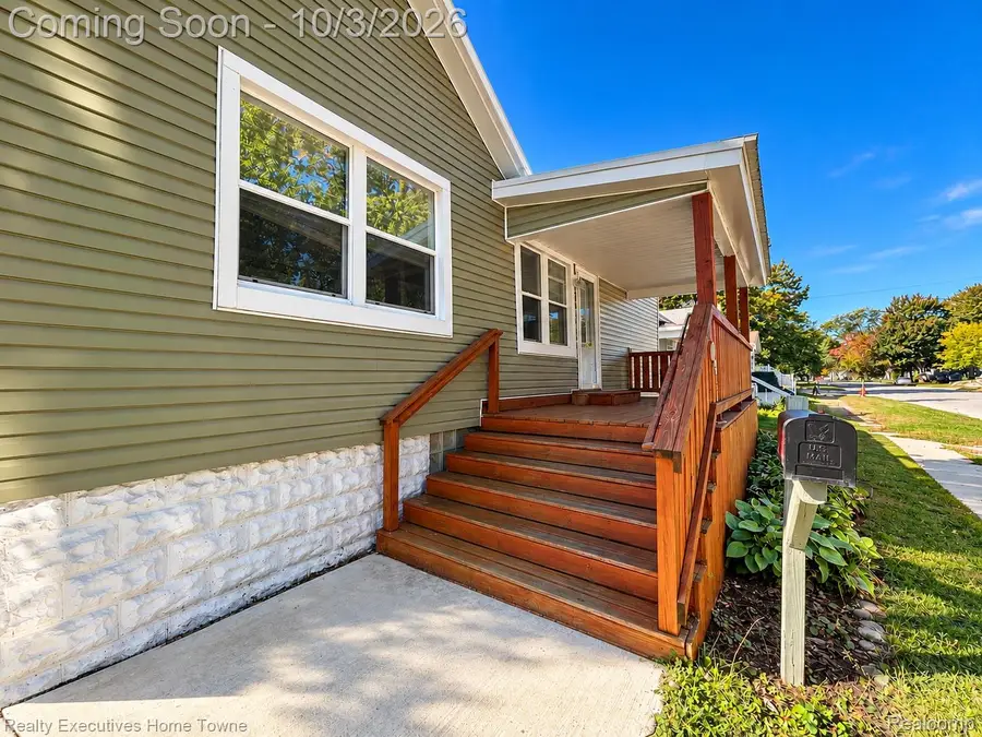 1030 Division Street, Port Huron, MI 48060 - #2