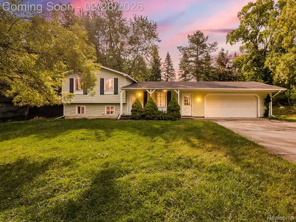 6995 Leytonstone Boulevard, WestBloomfield, MI 48322