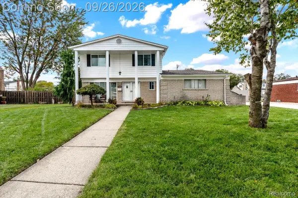 36319 Travis Drive, SterlingHeights, MI 48312