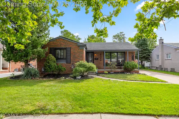 6324 Cambourne Road, DearbornHeights, MI 48127