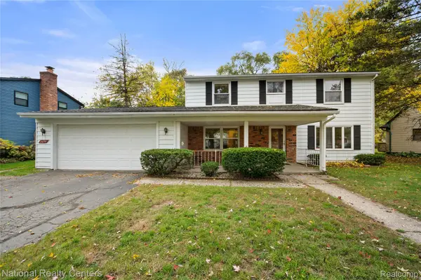 3699 Percy King Road, Waterford, MI 48329