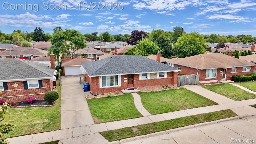 11136 Sunburst Avenue, Warren, MI 48089 - #3