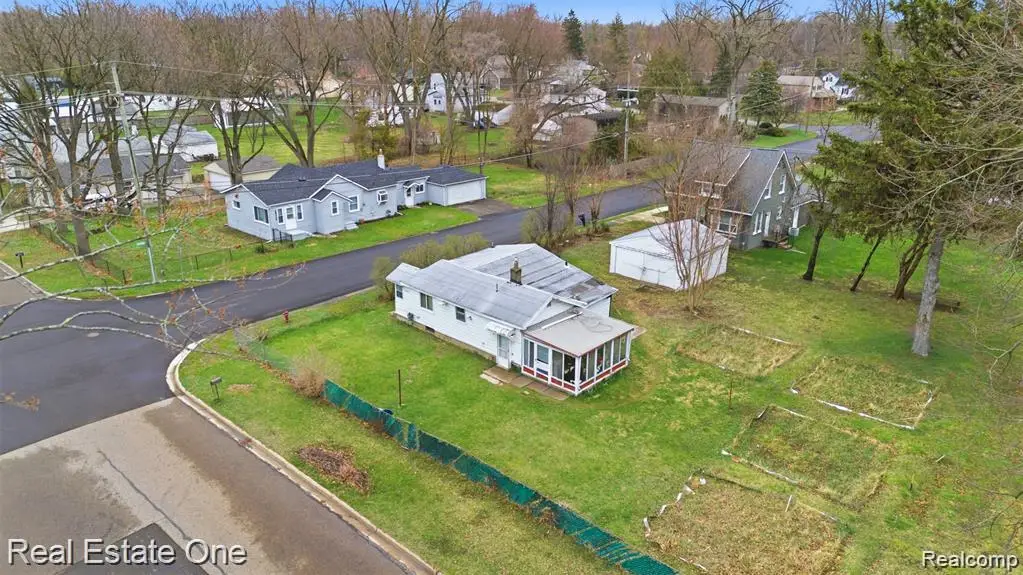 18318 Deering Street, Livonia, MI 48152 - #1