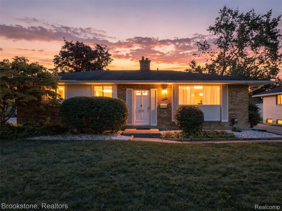 36222 Woodingham Street, Clinton Township, MI 48035 - #2
