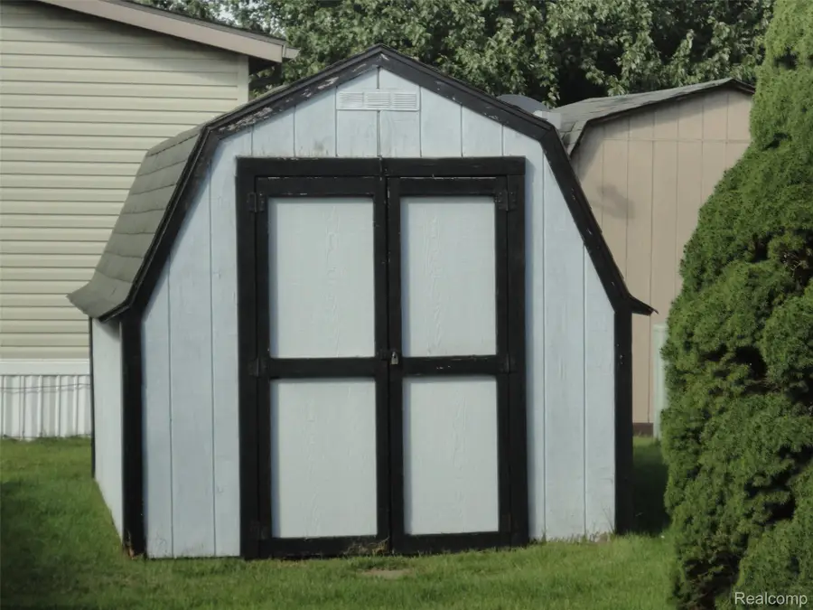 432 Brightmoor Street, Temperance, MI 48182 - #2