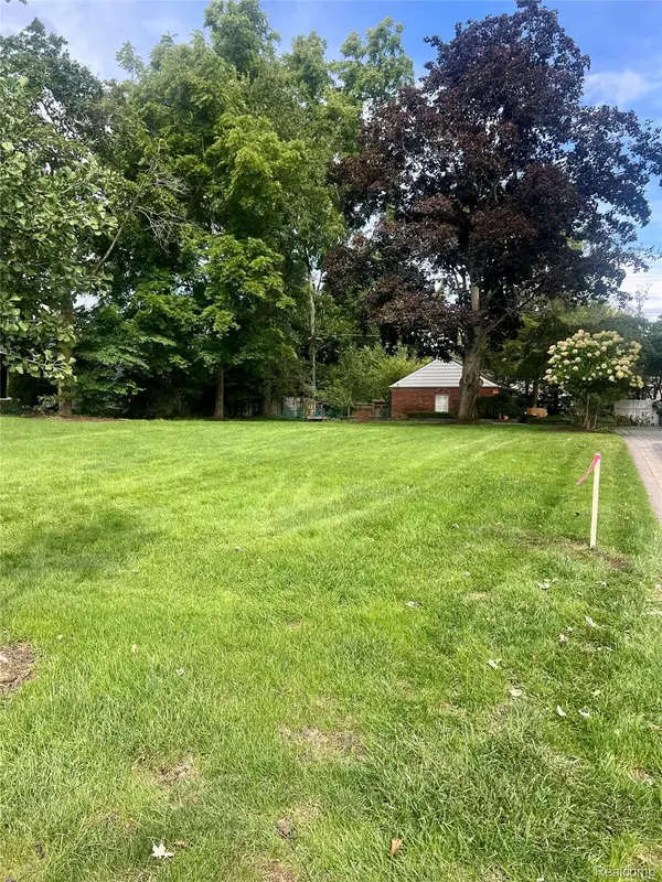 1754 Fairway Drive, Birmingham, MI 48009