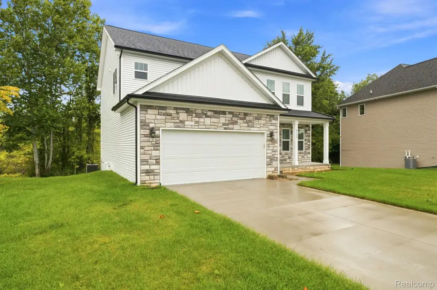 6149 Woodridge Lane, Grand Blanc, MI 48439 - #3