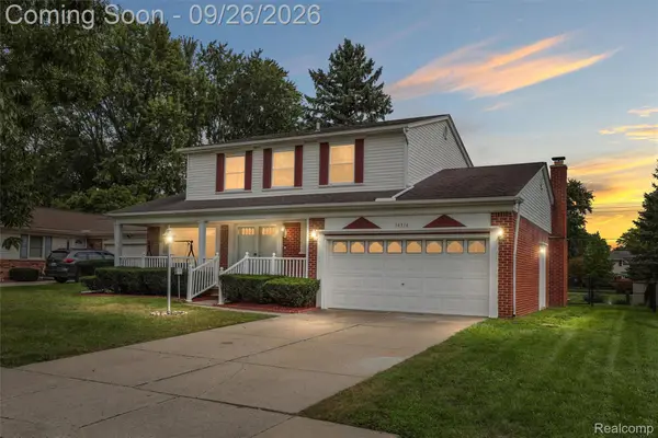 16316 Golfview Street, Livonia, MI 48154