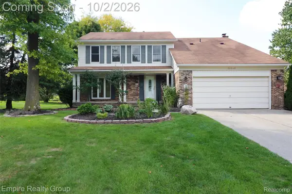 28545 Lake Park Drive, FarmingtonHills, MI 48331