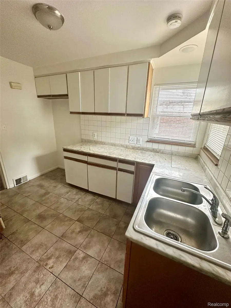 22450 Ray Street, Detroit, MI 48223 - #2
