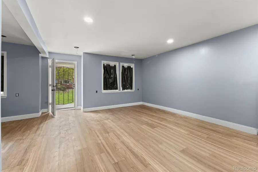 10017 Manor Street, Detroit, MI 48204 - #2