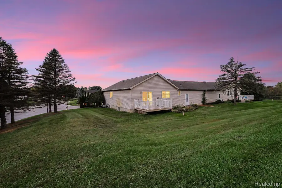 7311 Hawthorne Circle, Goodrich, MI 48438 - #3