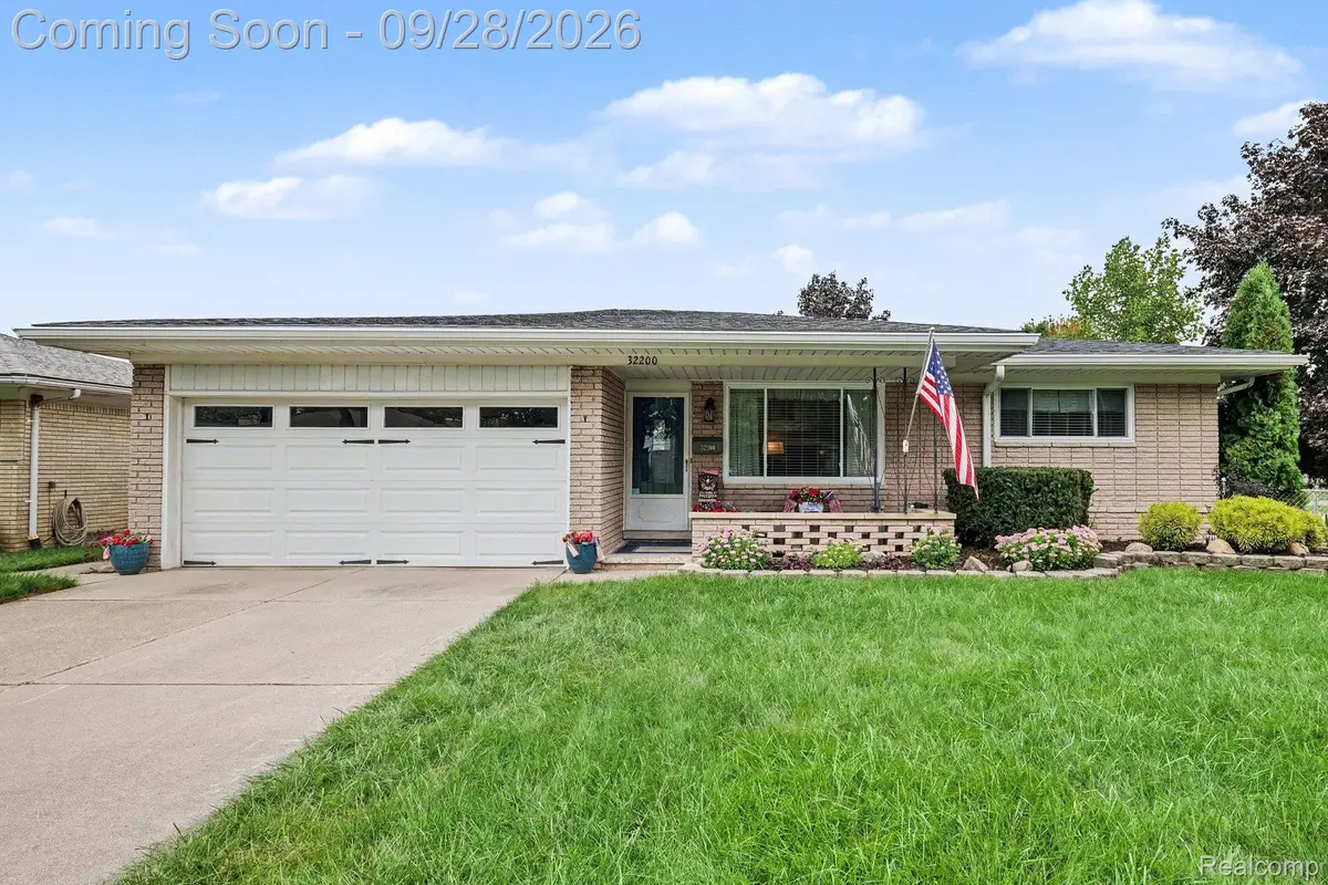 32200 Whitley Circle, Warren, MI 48088 - #1