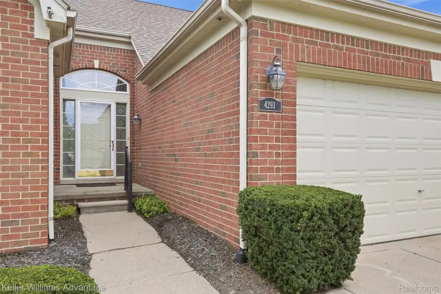 4293 Gardenia Drive, Sterling Heights, MI 48314 - #3
