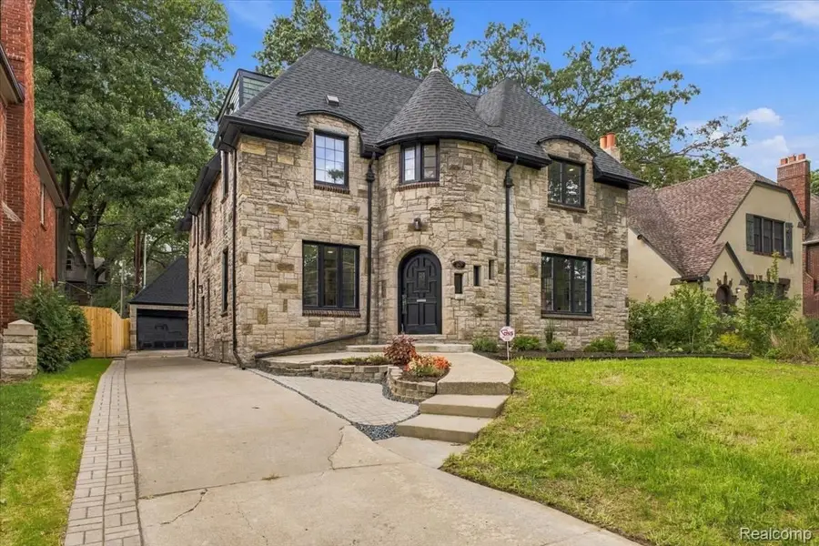 18215 Parkside Street, Detroit, MI 48221 - #2