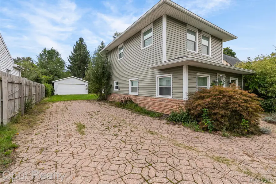 1007 Michigan Street, Brighton, MI 48116 - #3
