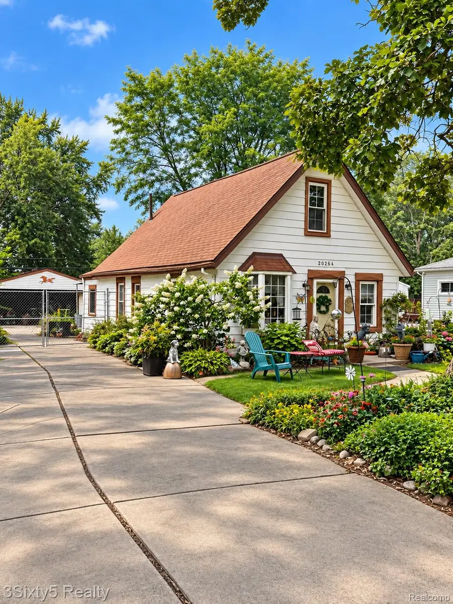 20264 Newman Drive, Brownstown, MI 48183 - #2