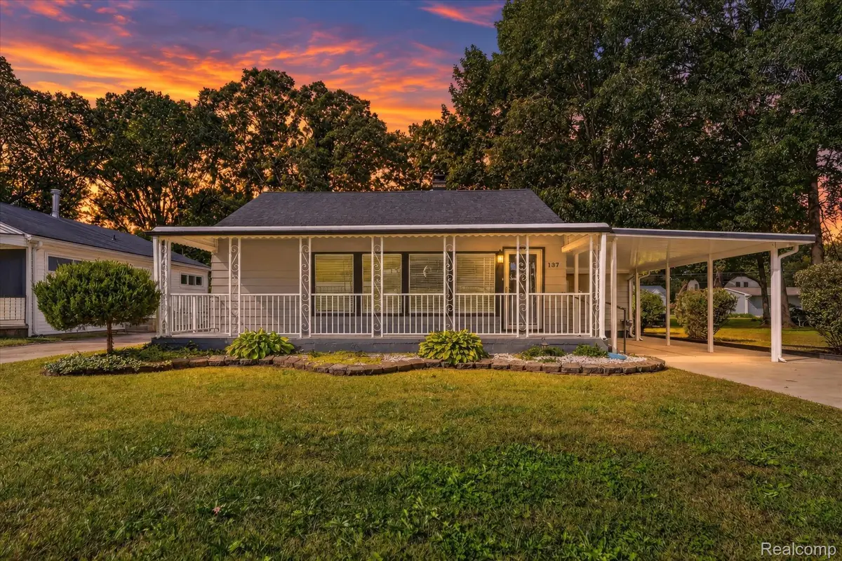 137 N Parent Street, Westland, MI 48185 - #1