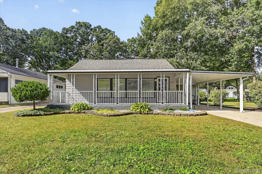 137 N Parent Street, Westland, MI 48185 - #3