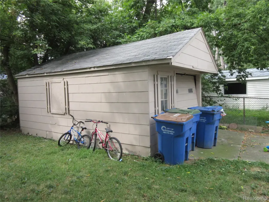13114 Sidonie Avenue, Warren, MI 48089 - #3