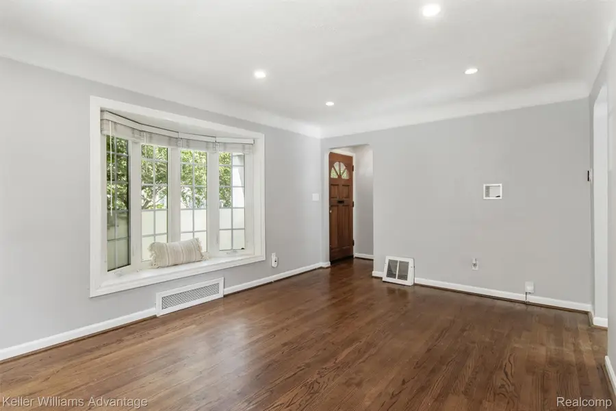 617 S Edgeworth Avenue, Royal Oak, MI 48067 - #2