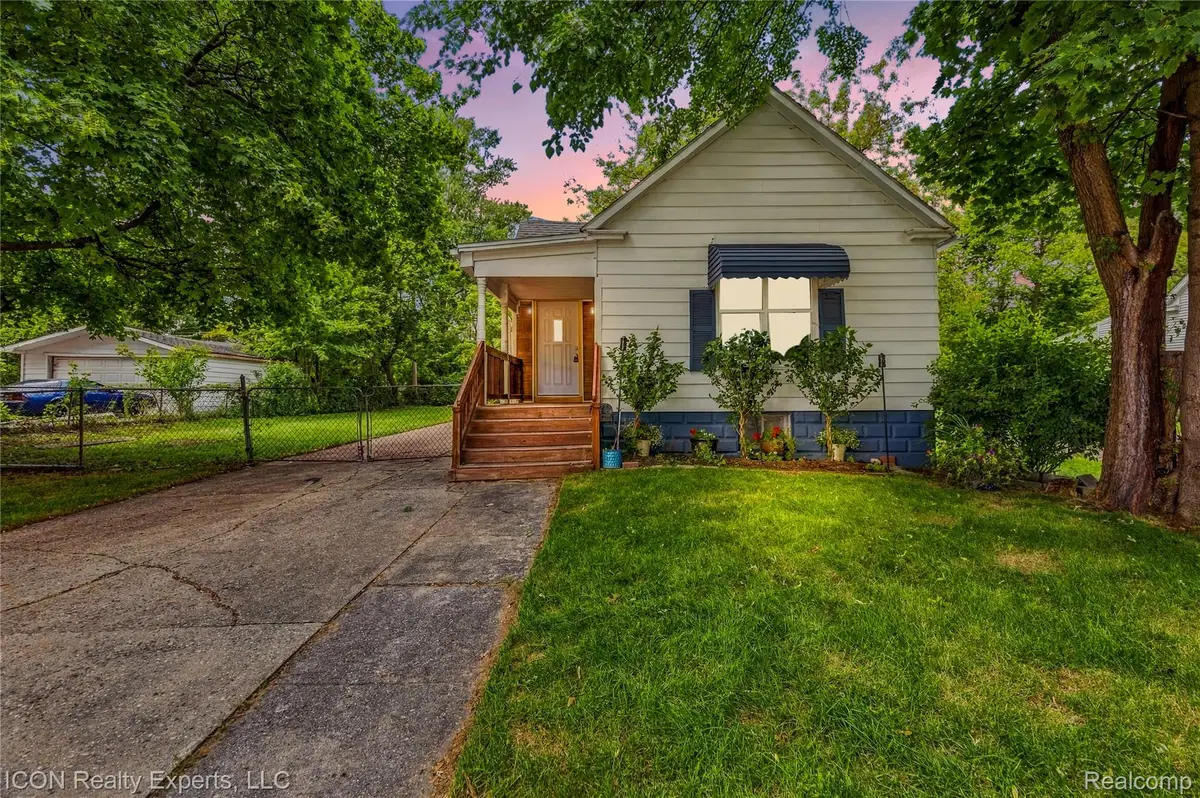 22 Meadle Street, Mount Clemens, MI 48043 - #1